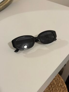 NWT AIRE Ceres Black Oval Sunglasses Retro 90s Minimalist UV